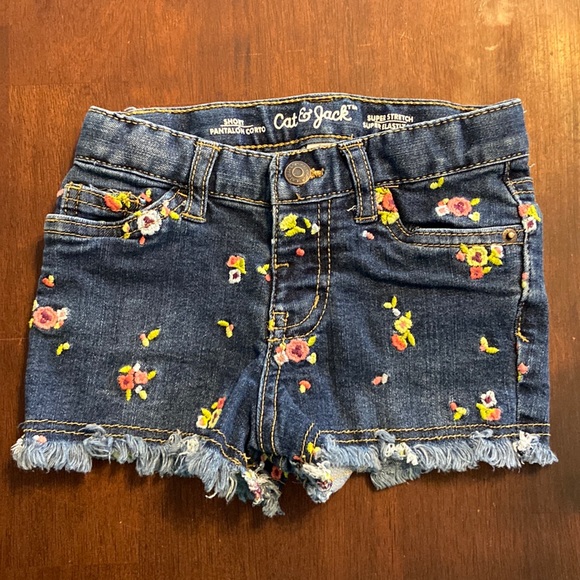 Cat & Jack Other - NWOT Cat & Jack flowered shorts